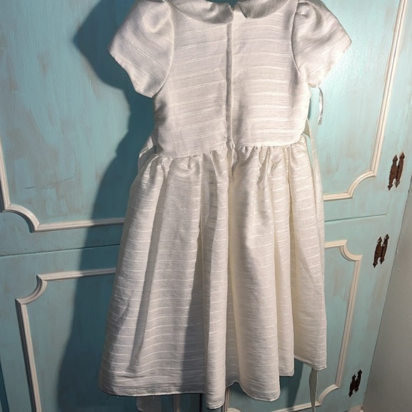 Beautiful beige with golden party dress - Picture 3 of 6